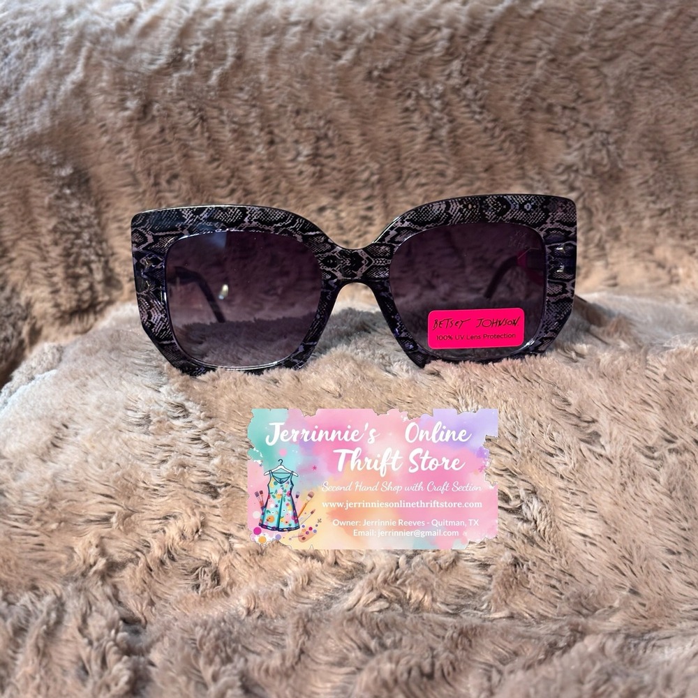 Betsey Johnson Oversized Square Sunglasses Purple Black Snakeskin UV Protection